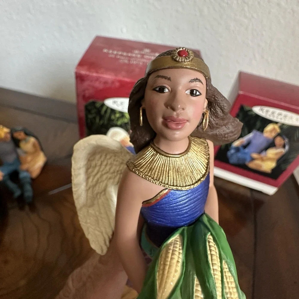 Hallmark Keepsake Pocahontas Captain‎ John Smith Celebration Of Angels Ornaments